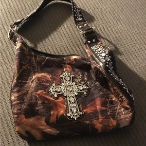 Camo purse